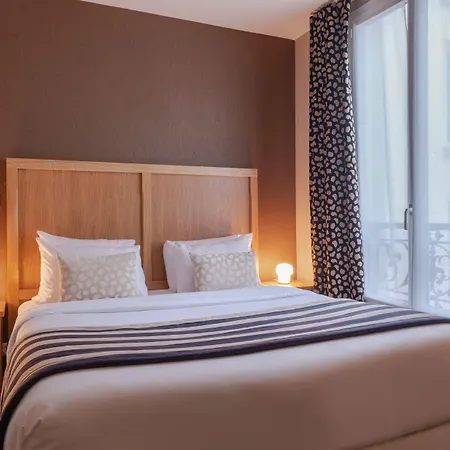 29 Lepic 3* Parigi