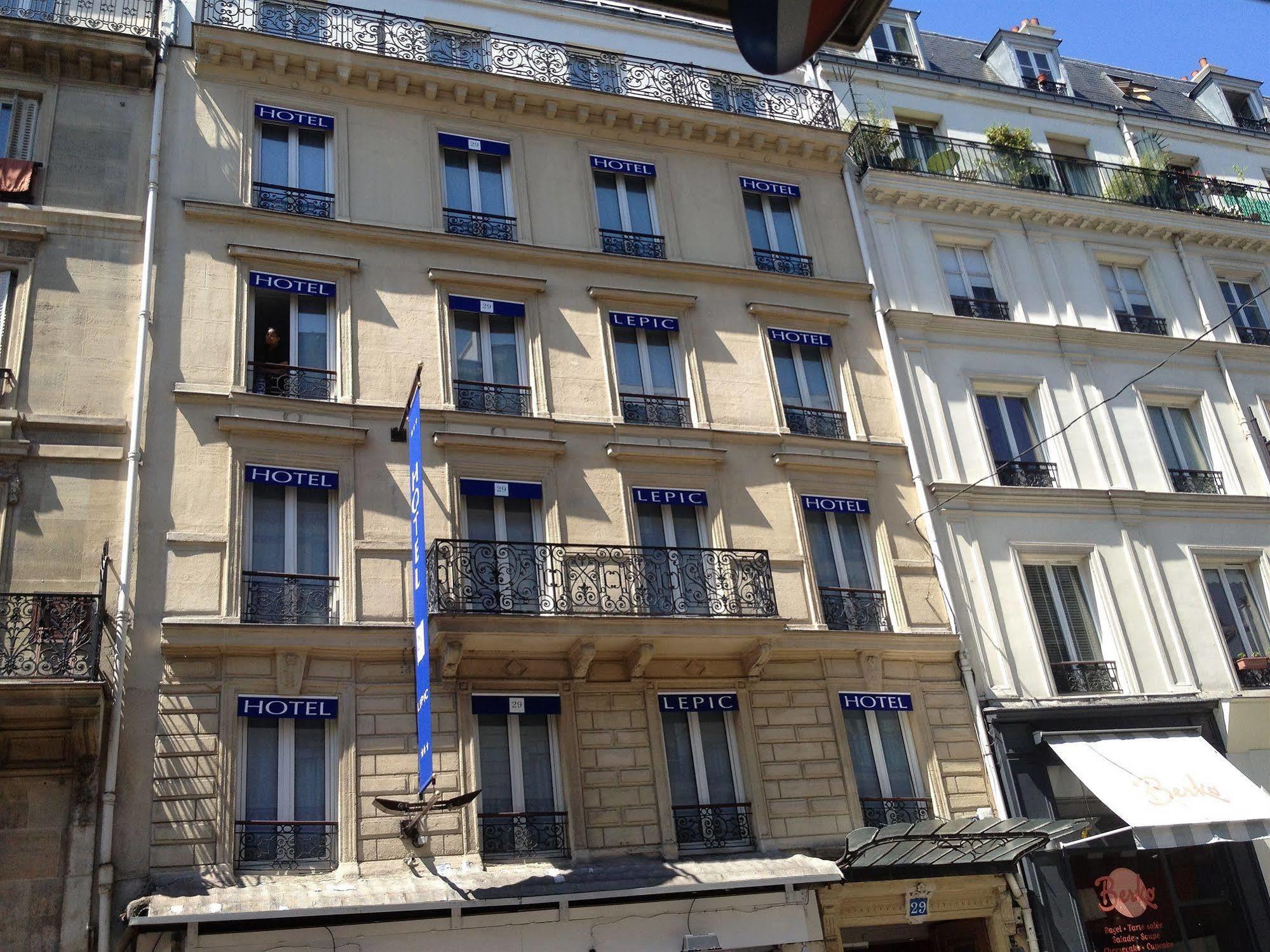 29 Lepic 3* Parigi